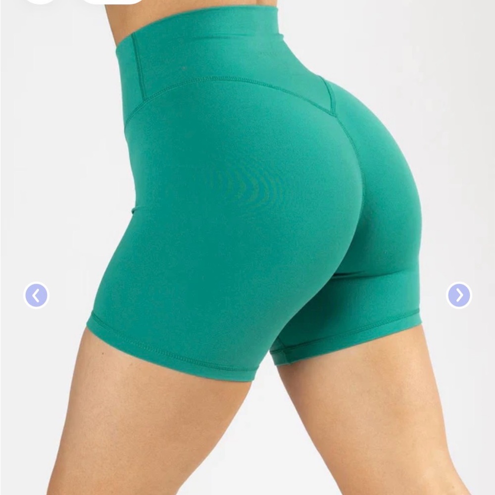 PARAGON Reluna Teal High-Waisted biker Shorts
